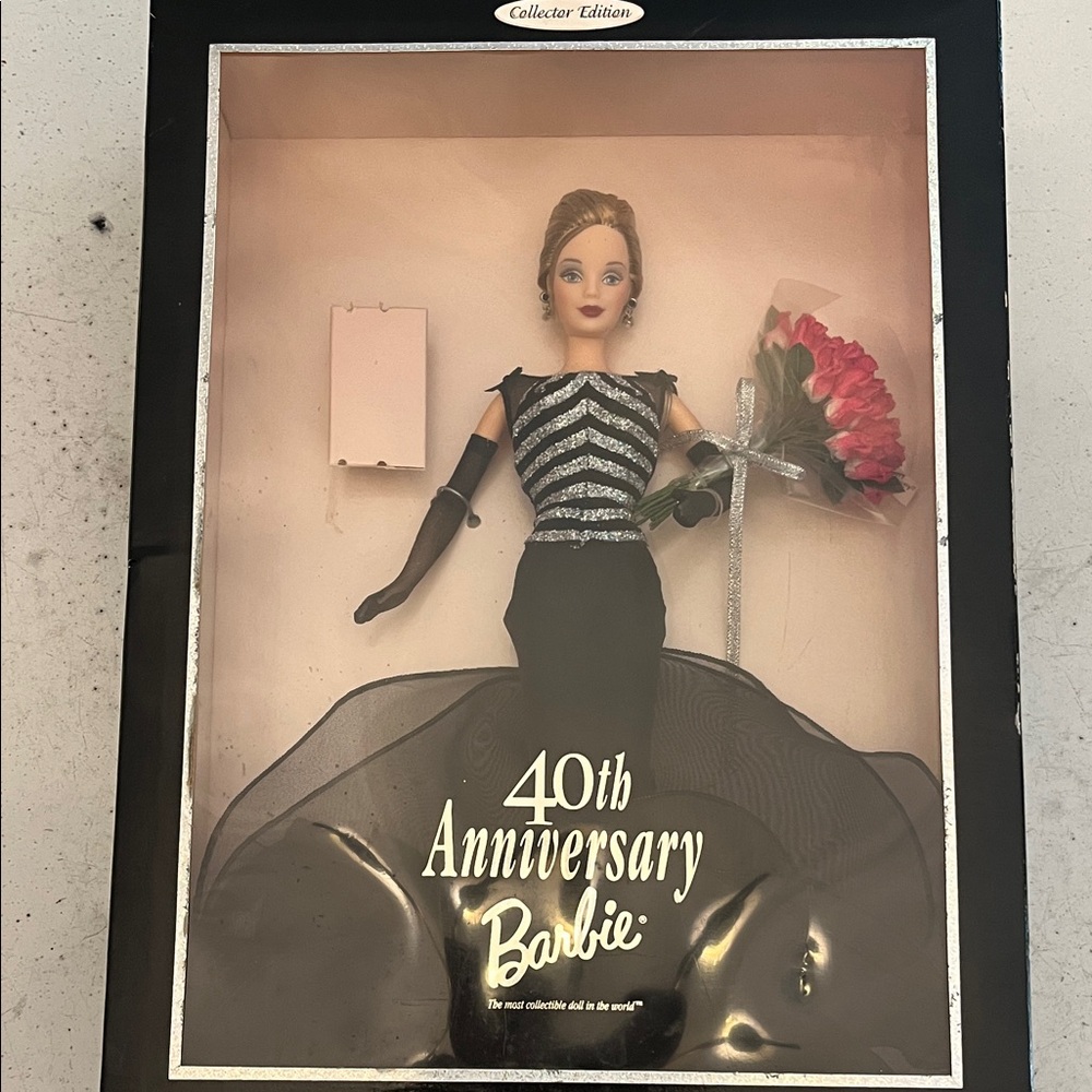 Barbie Collector Edition in Black and Silver Gown- 40th Anniversary 1999